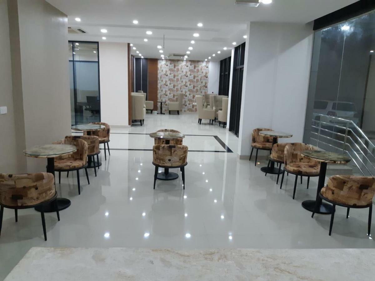 Hotel Mazaya 3*